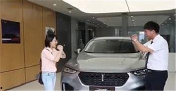 吃瓜奔驰女,一场网络热议背后的真相与反思