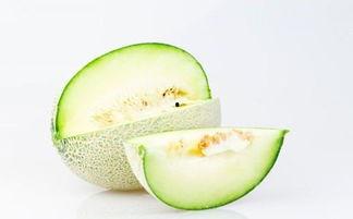 吃哈密瓜能不能吃雪糕,夏日消暑美食搭配指南