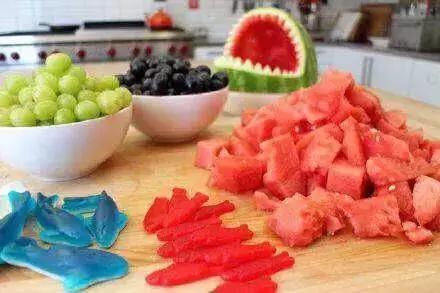 吃果盘瓜,探寻夏日消暑美食之旅