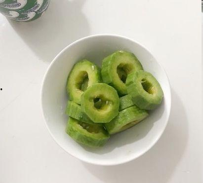 羊角条纹瓜怎么吃,羊角条纹瓜的多彩食法探索