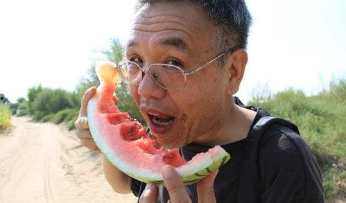 带你吃瓜奇葩童年,带你走进“吃瓜”少年的奇幻世界