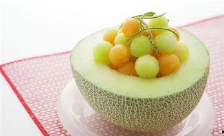 吃哈密瓜吃吐了,揭秘吃瓜吐背后的真相